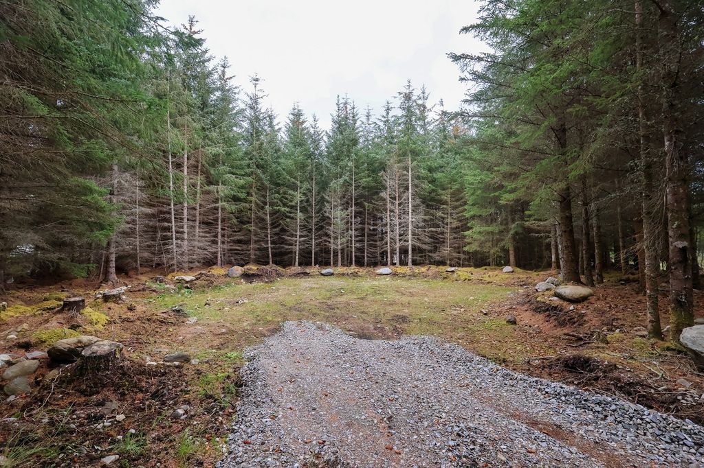 Property photo 3 of 9 Not Specified