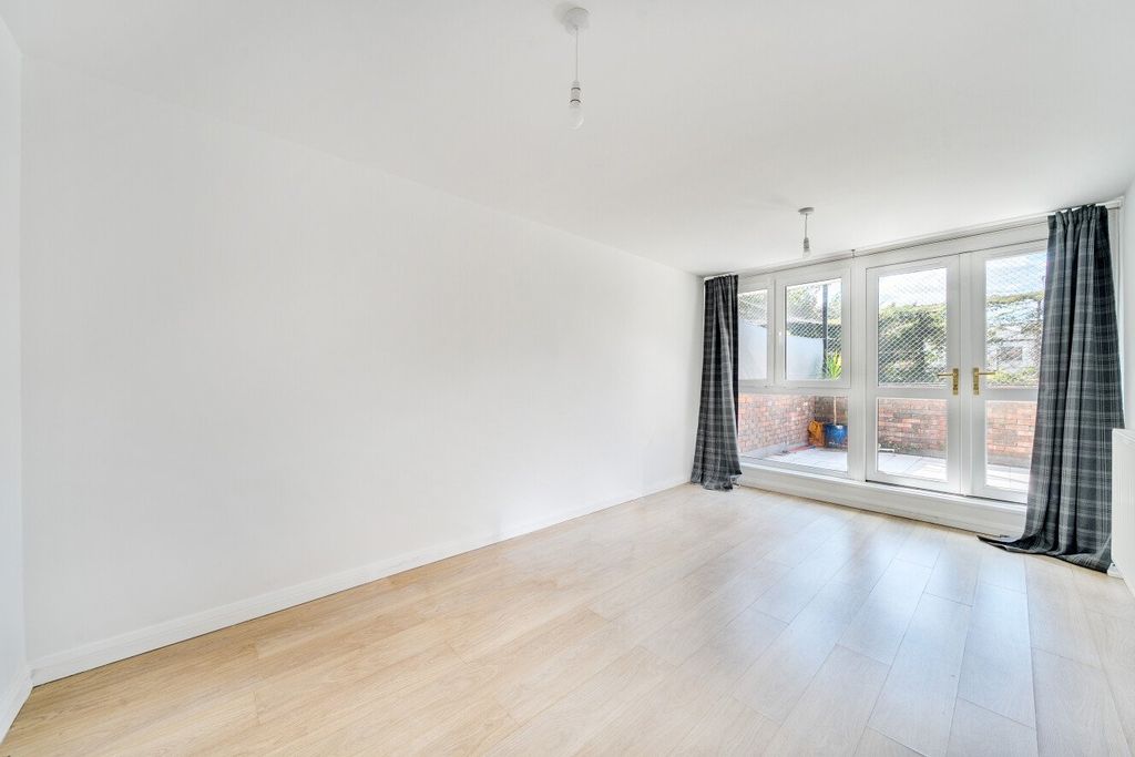 Property photo 1 of 10 Picture No. 09