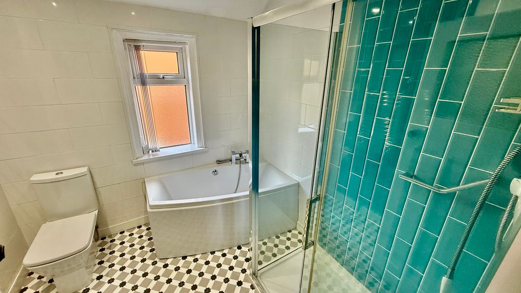 Property photo 3 of 3