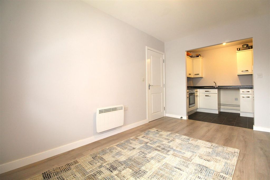 Property photo 2 of 13 Img_1360.Jpg