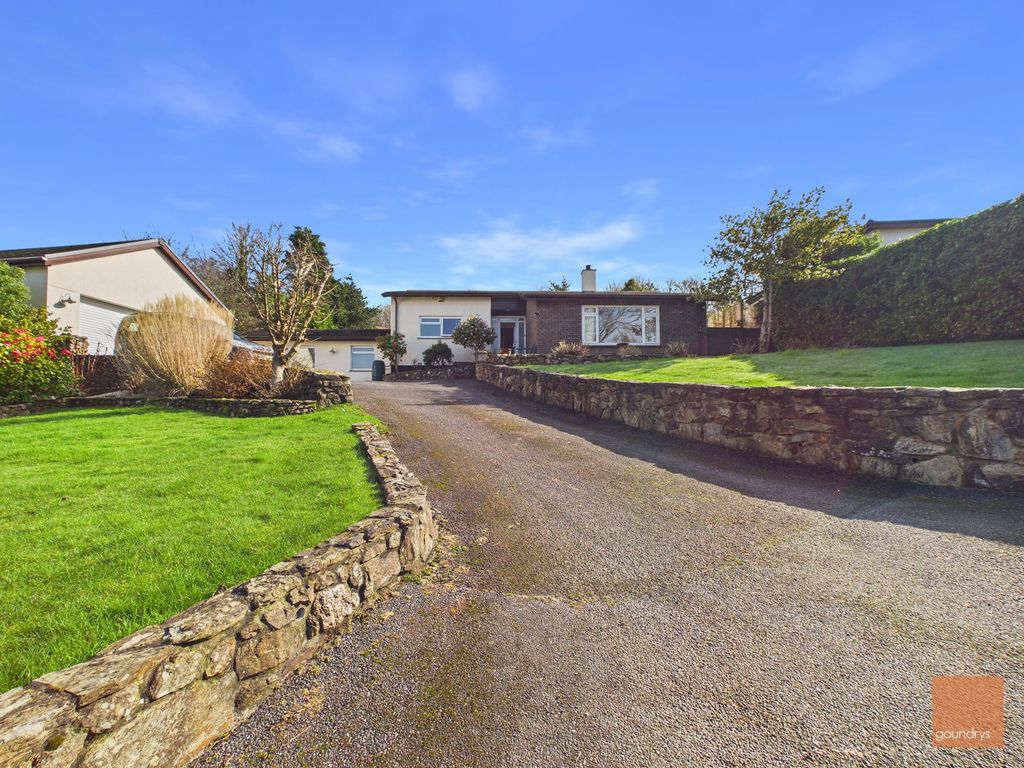 Property photo 2 of 32