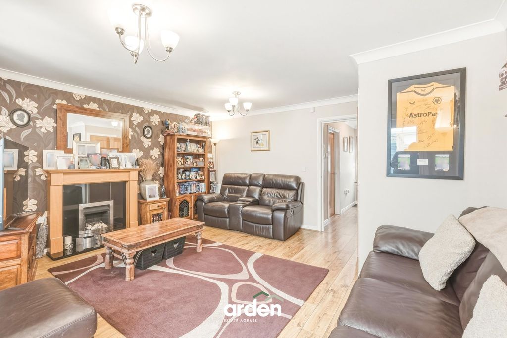 Property photo 2 of 15