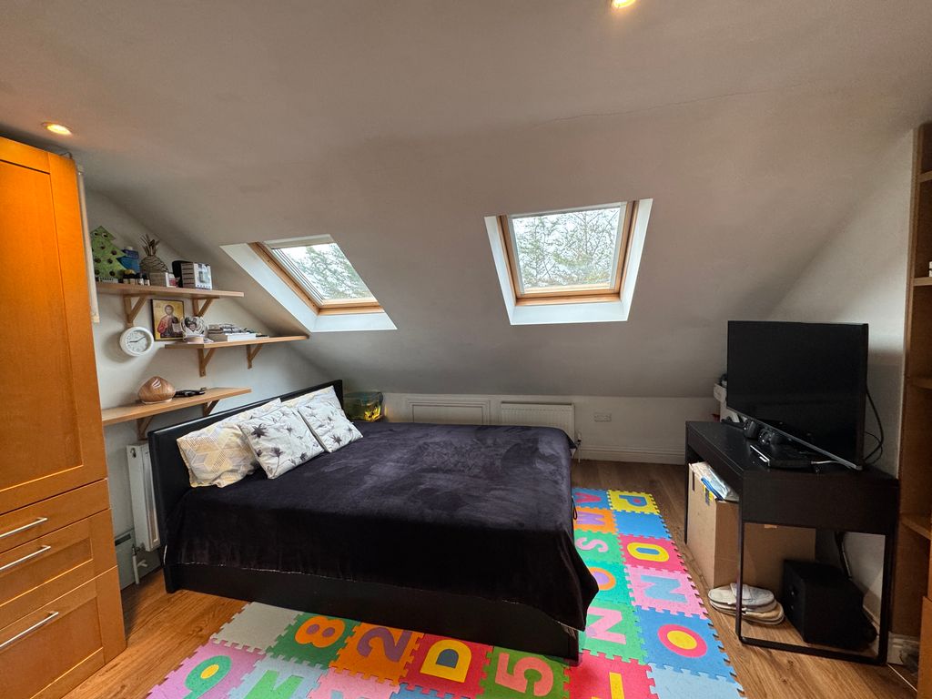 Property photo 3 of 7