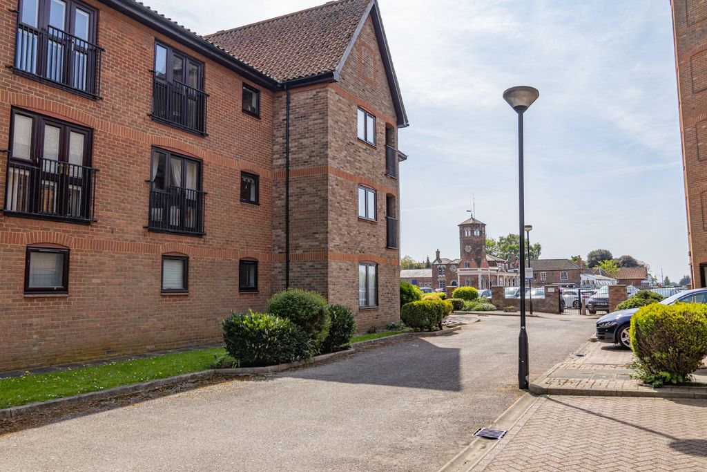 Property photo 1 of 18 3622713