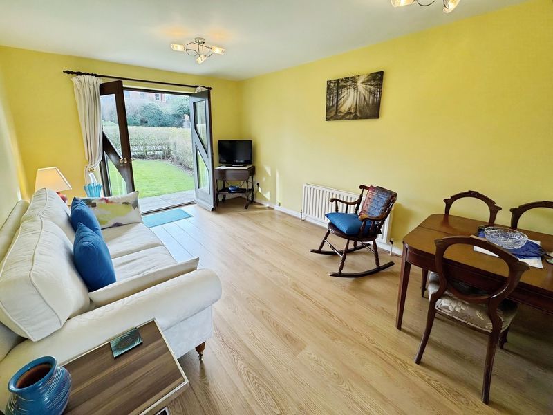 Property photo 3 of 9 Photo 1