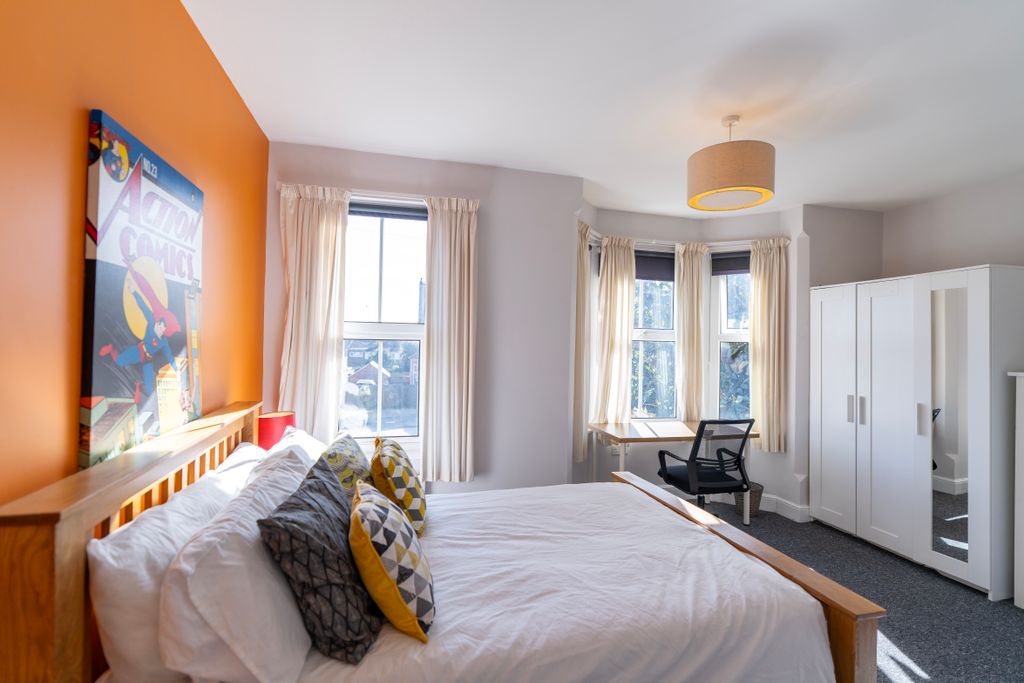 Property photo 1 of 17 Dsc09803