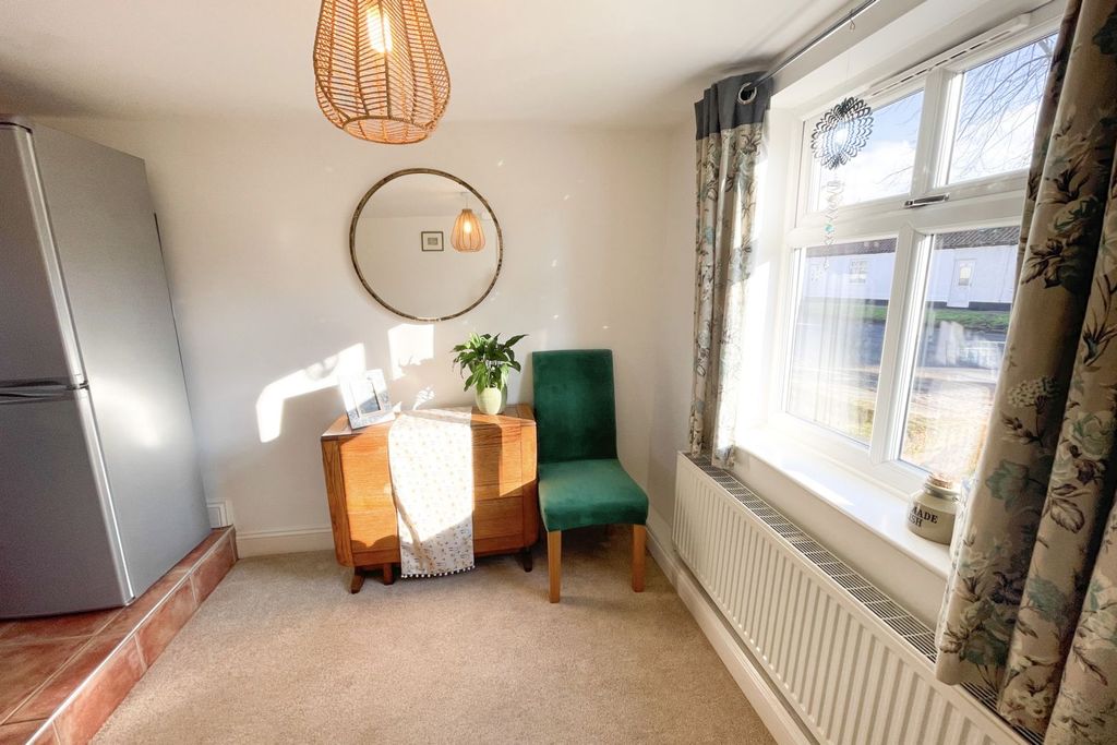 Property photo 3 of 24