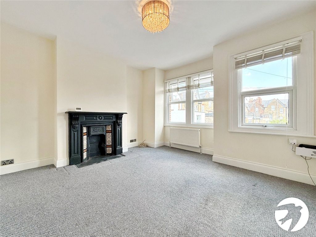 Property photo 2 of 7 Picture No. 01