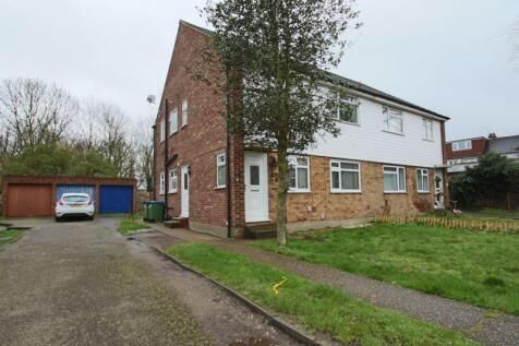Property photo 1 of 8 2 Bedroom Maisonette