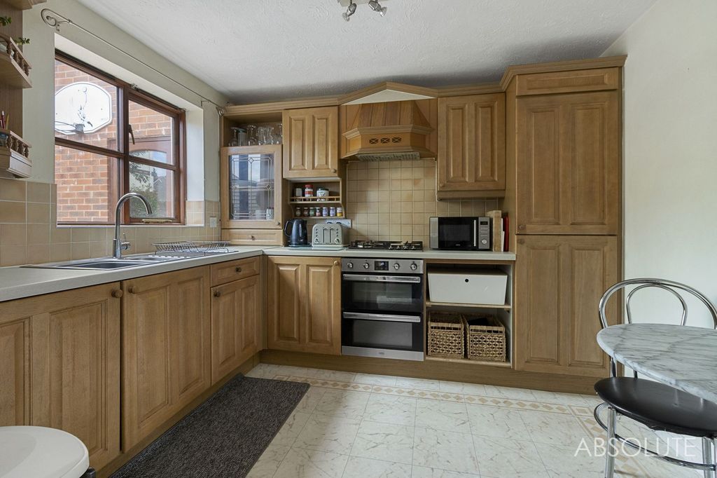 Property photo 3 of 22