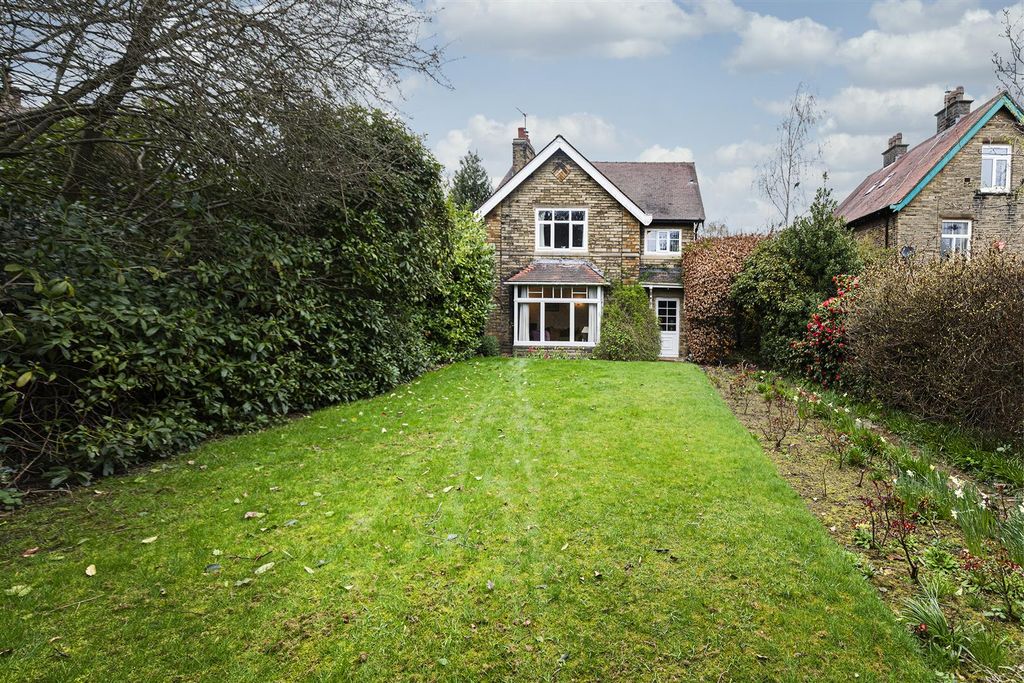 Property photo 1 of 49