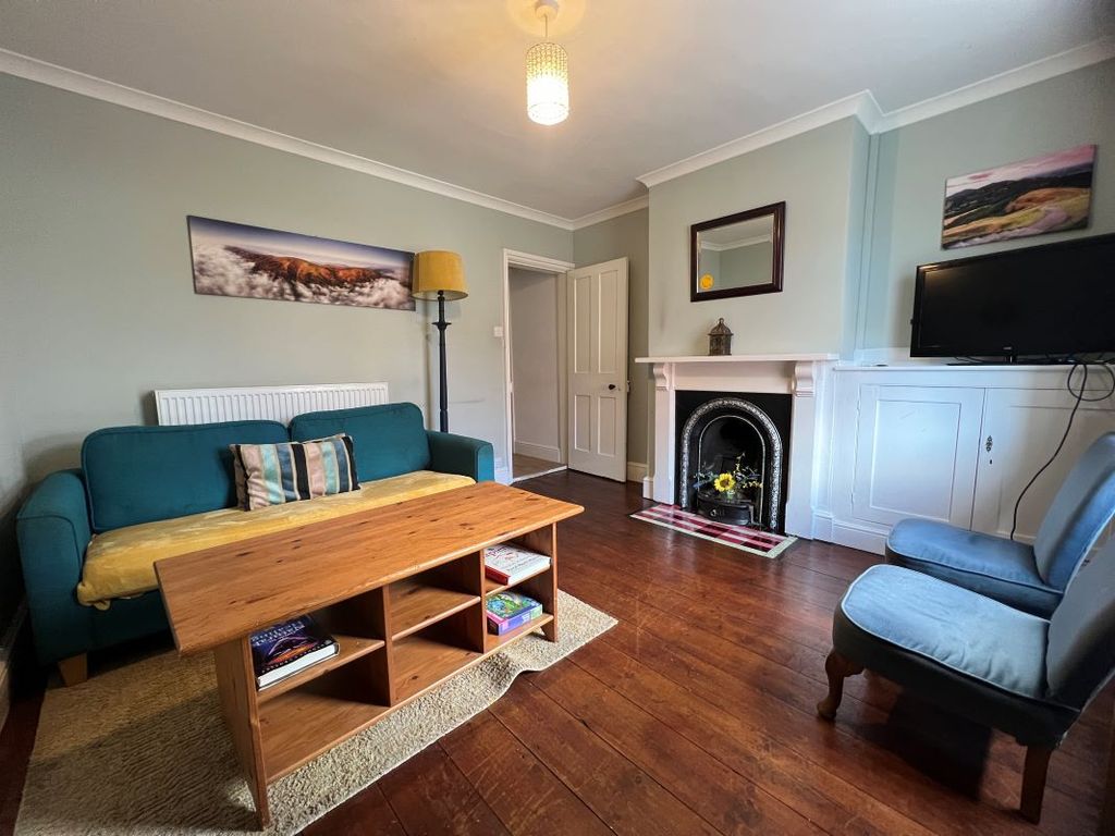Property photo 3 of 16