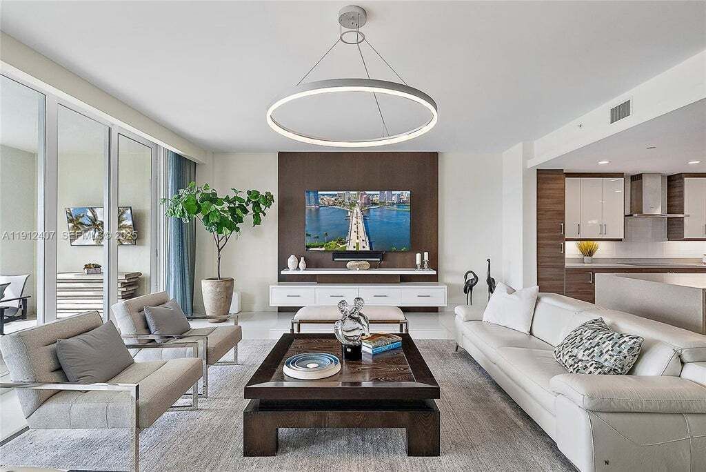 Property photo 3 of 20 <Alttext/>