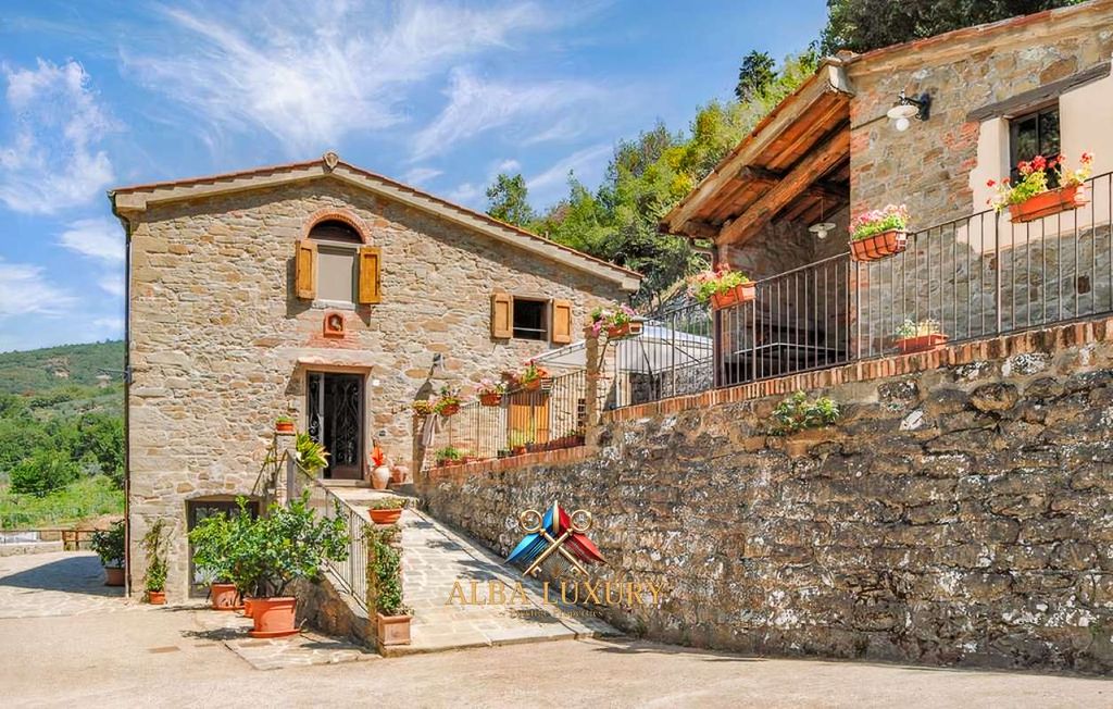 Property photo 3 of 26