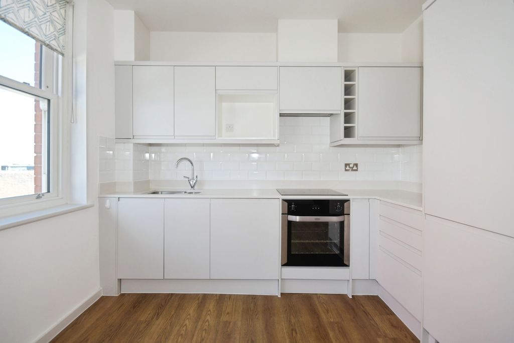 Property photo 2 of 17 Photo