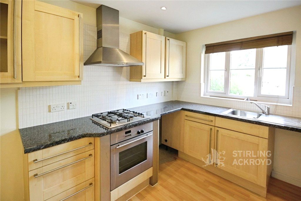 Property photo 2 of 7 Kitchen