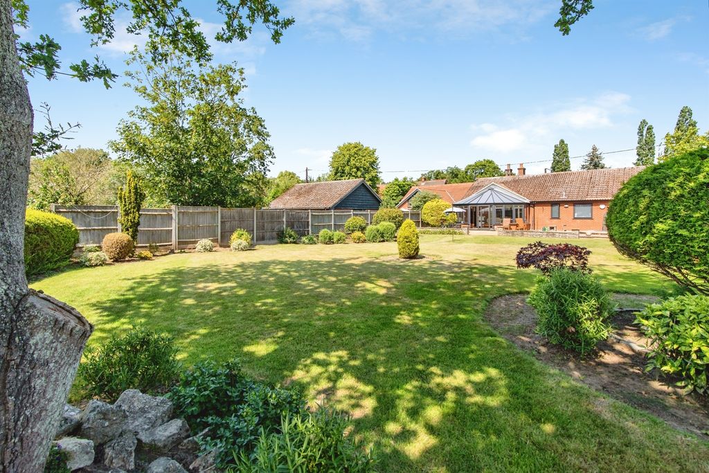 Property photo 2 of 19