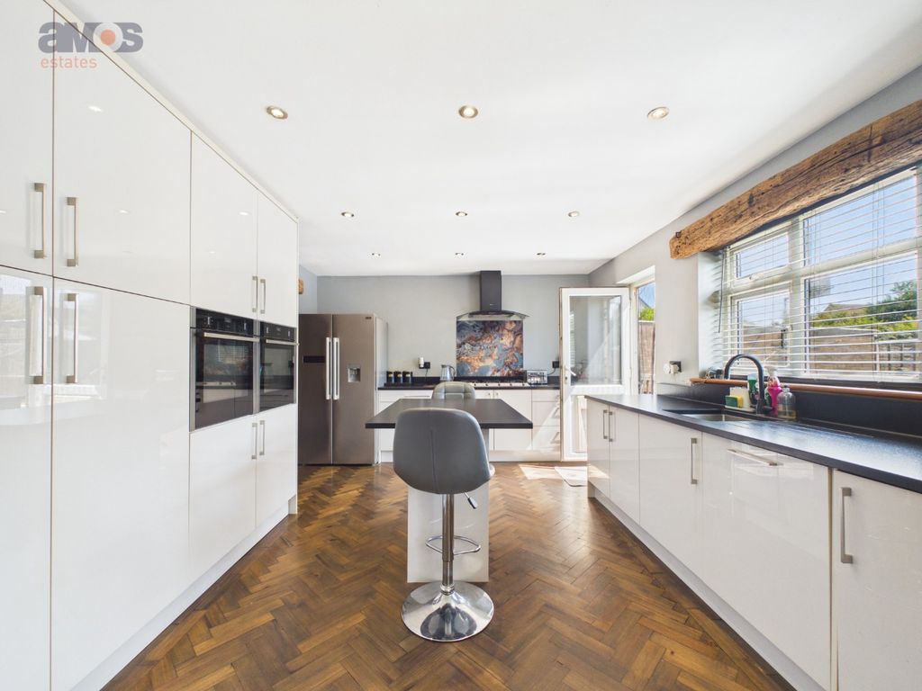 Property photo 3 of 20 5357173