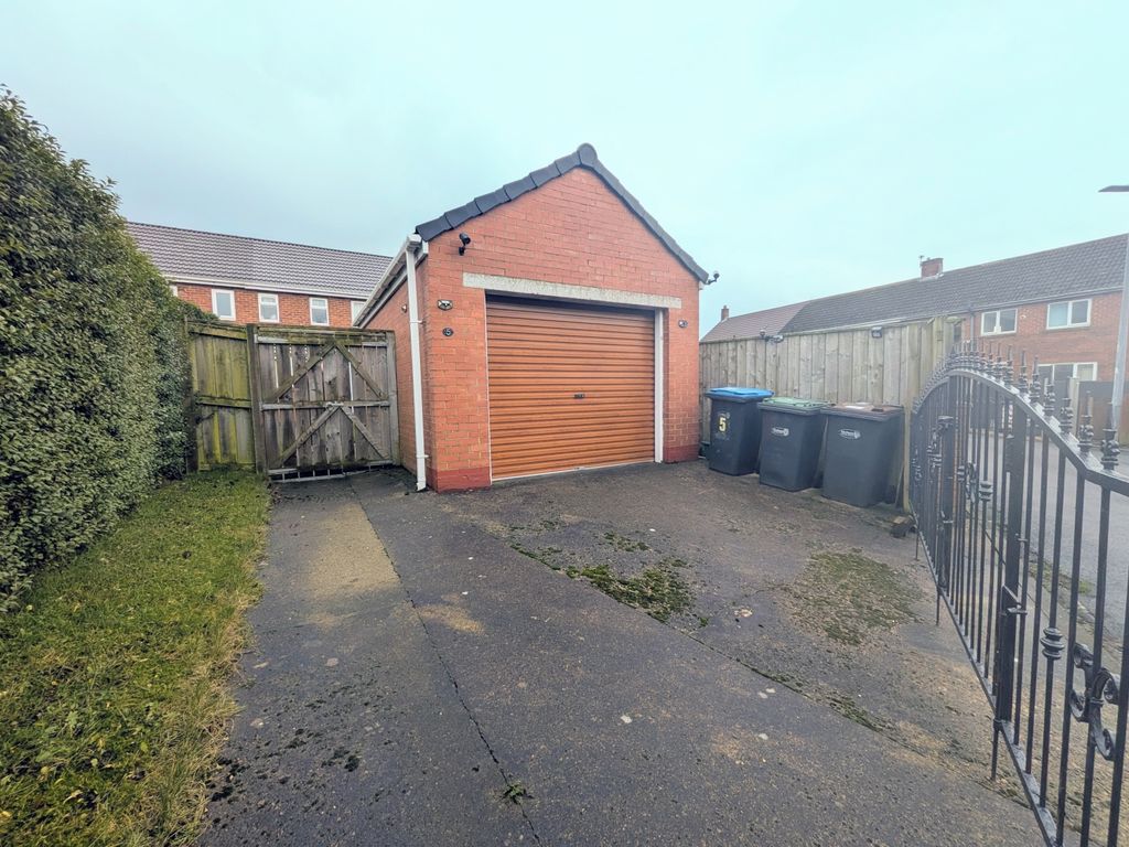 Property photo 3 of 13 1000005468