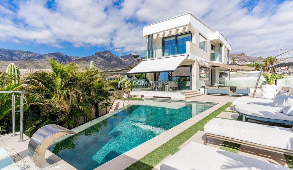 Property photo 1 of 50 Villa Sea View, El Madroñal