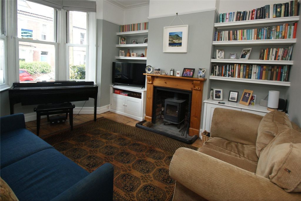 Property photo 2 of 11 Picture No. 01
