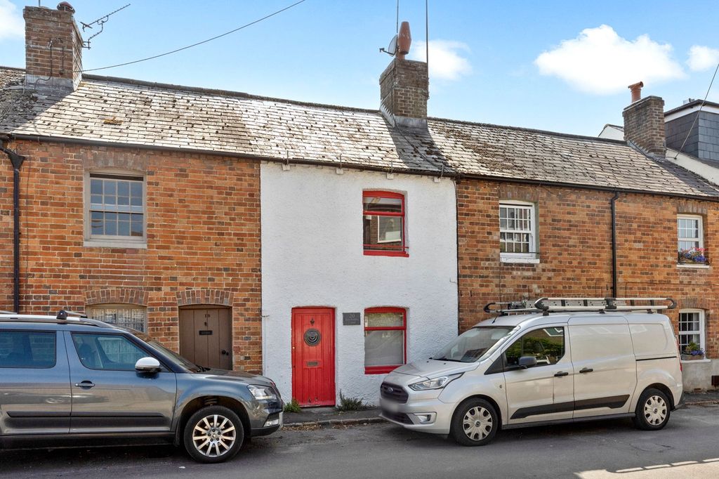 Property photo 1 of 19