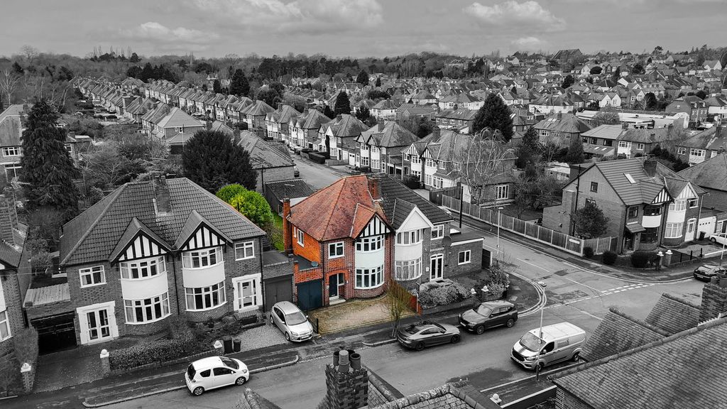 Property photo 1 of 27