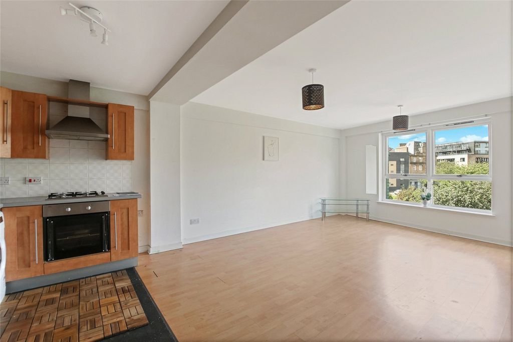 Property photo 3 of 15 Picture No. 03