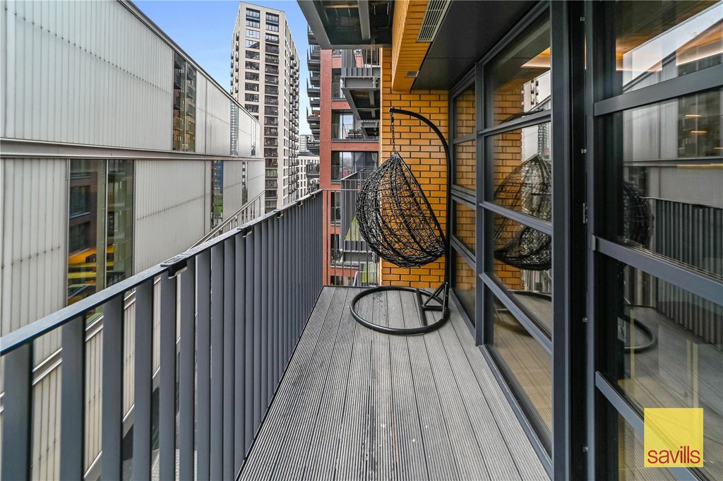 Property photo 3 of 15 Balcony