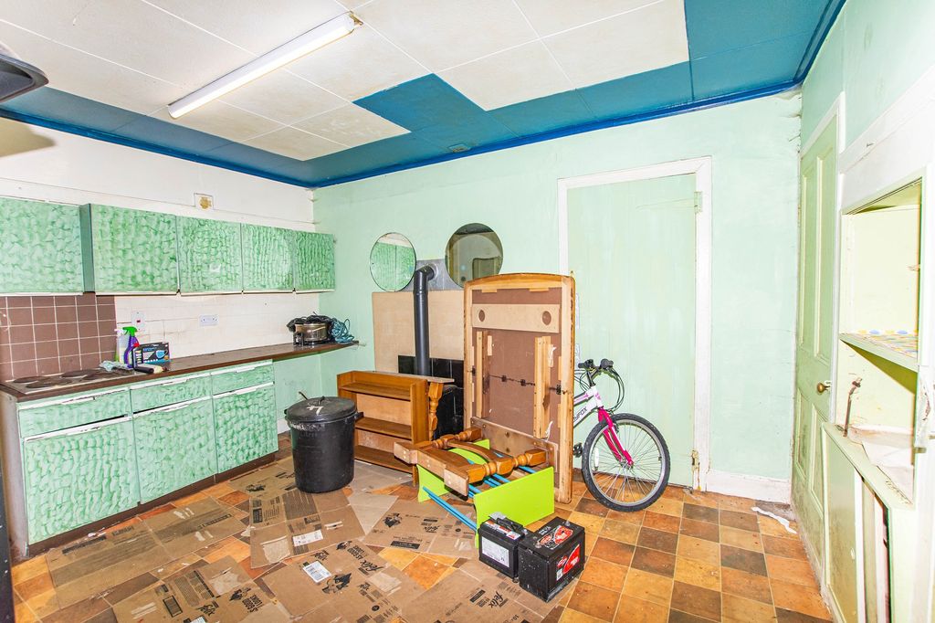 Property photo 3 of 18 Not Specified