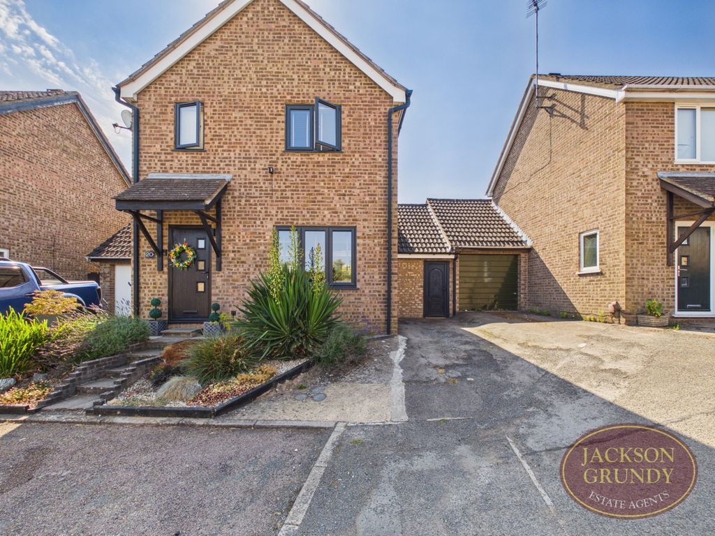 Property photo 1 of 13 Lakeside Drive