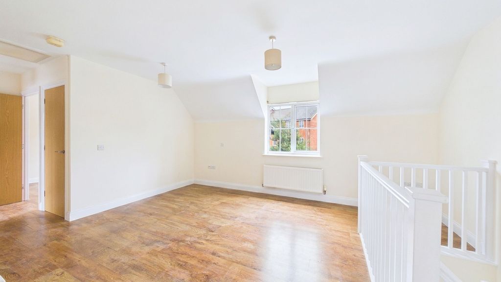 Additional image 6 of 3 bed flat for saleTiger Moth Way, Hatfield AL10