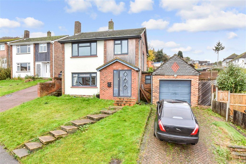 Property photo 1 of 13 External Front Web..