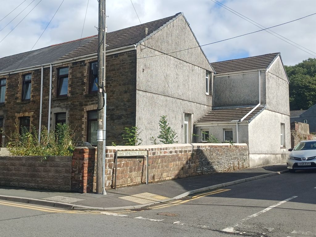 Property photo 1 of 2