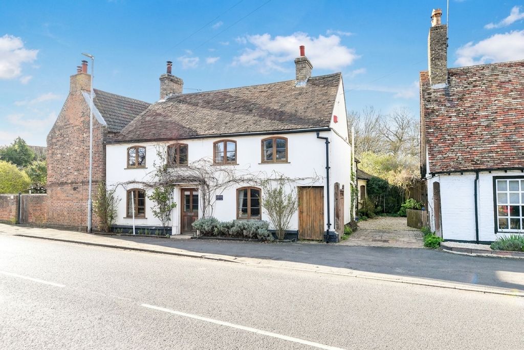 Property photo 1 of 32