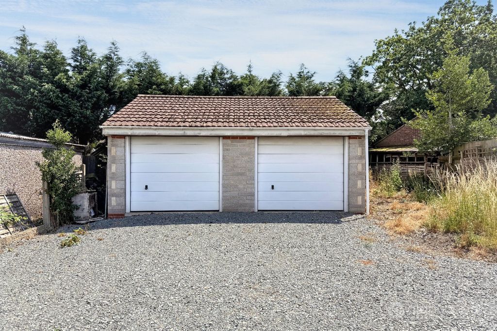 Property photo 3 of 20 4873366