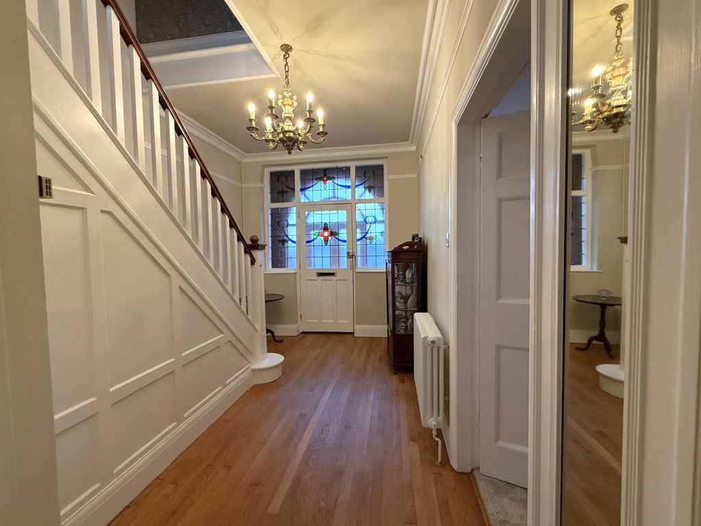 Property photo 2 of 30 Entrance Hallway