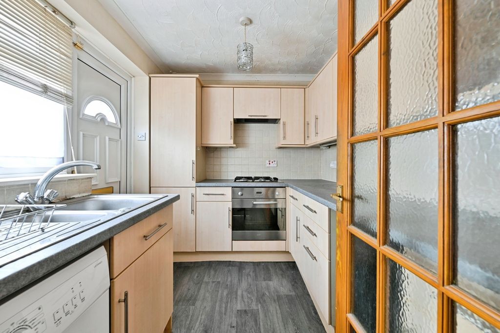 Property photo 3 of 12 Pbox-Img.Jpg