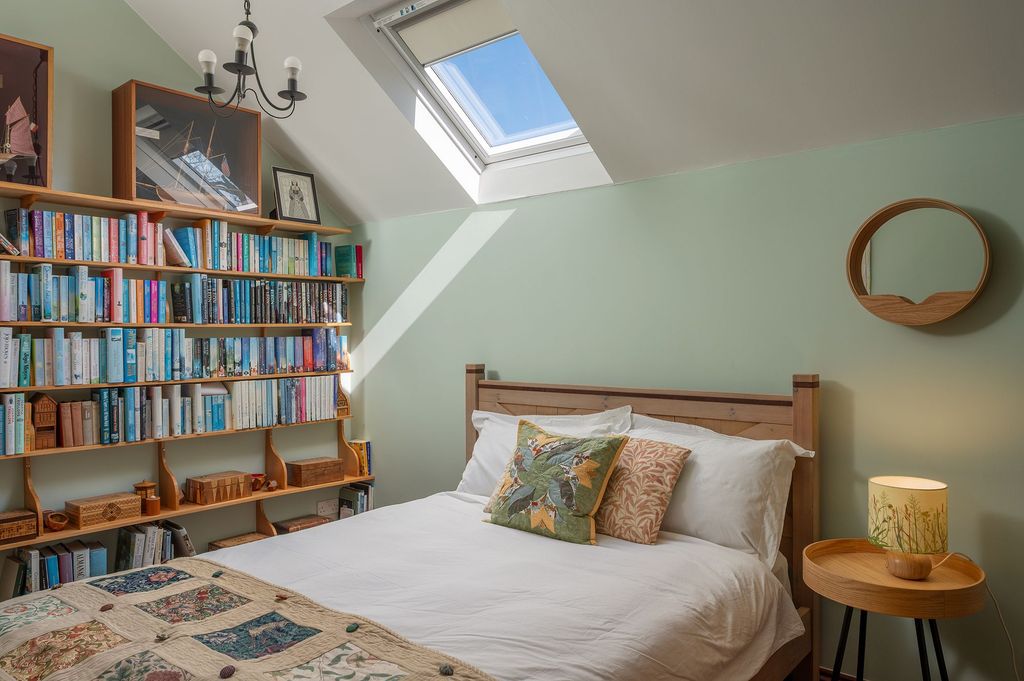 Property photo 3 of 14 Bedroom 2_Threshers, 5A Coleridge Barn, Chillington