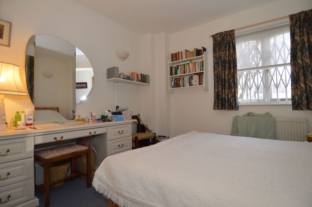 Property photo 3 of 8