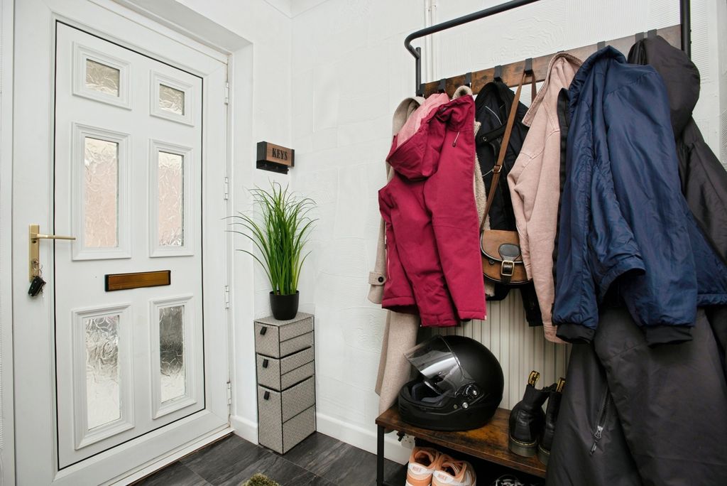 Property photo 2 of 20 Pbox-Img.Jpg