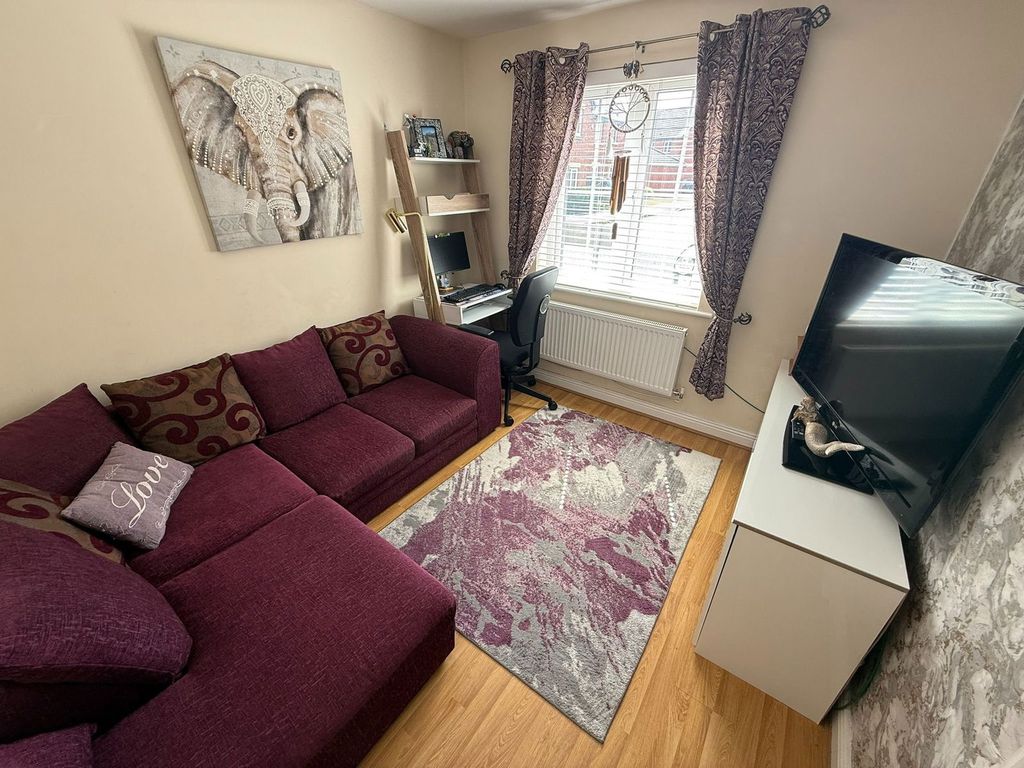 Property photo 2 of 22