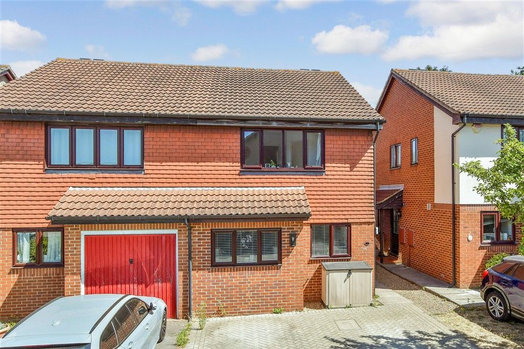 Property photo 1 of 11 External (Web)