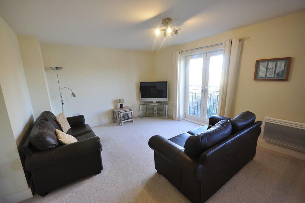 Property photo 3 of 8 Picture No. 04