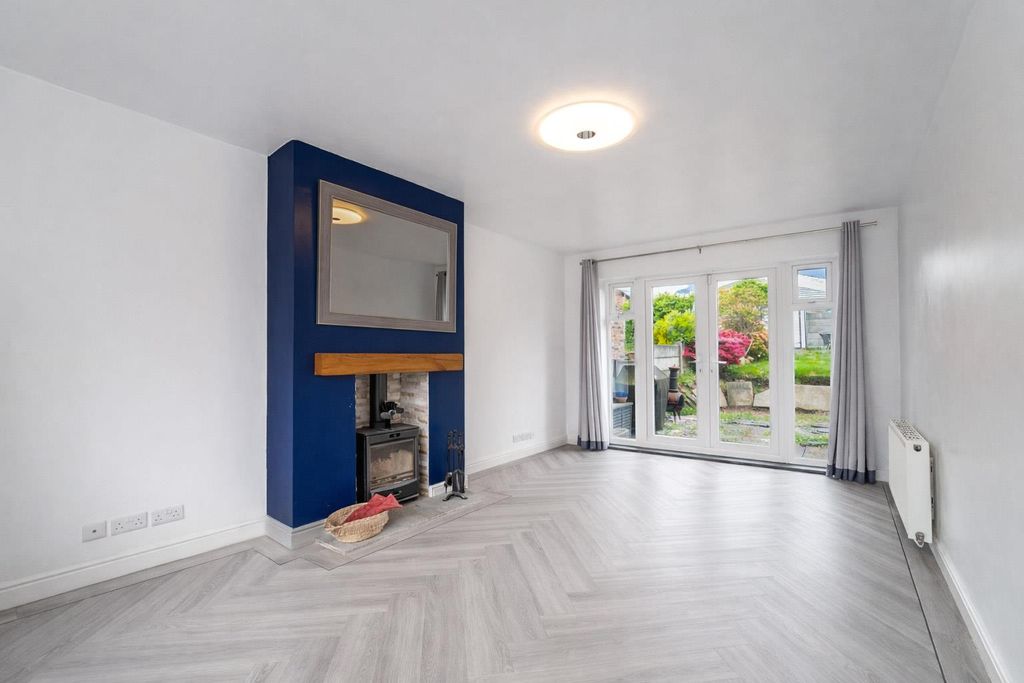 Property photo 2 of 14 2-4.Jpg