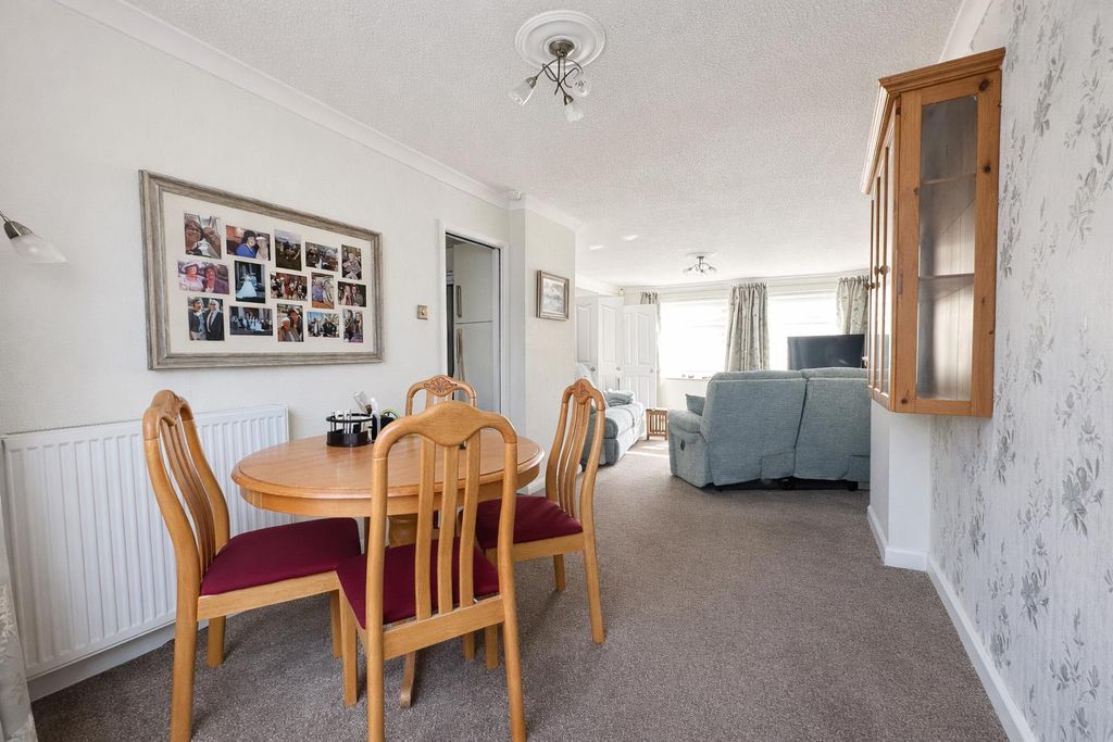 Property photo 3 of 15 Living Diner.Png