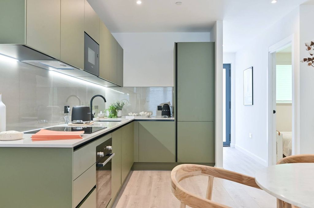 Property photo 1 of 29