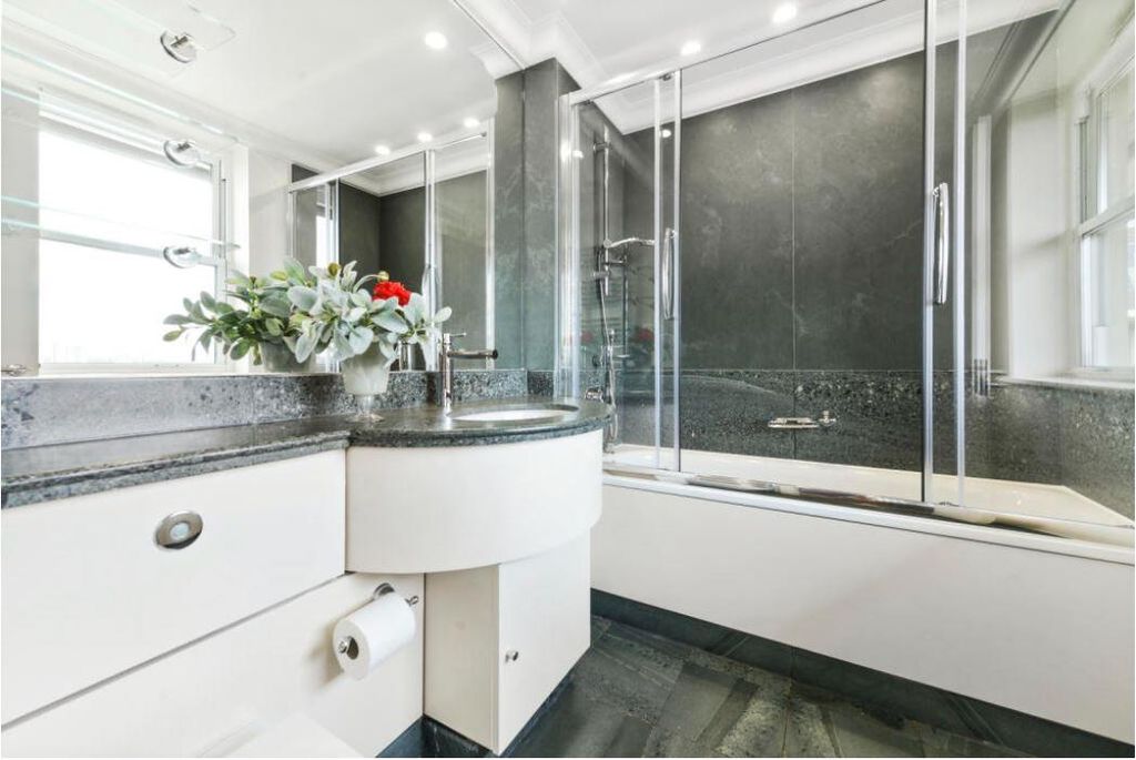 Property photo 3 of 11 Bathroom-Jpg-123