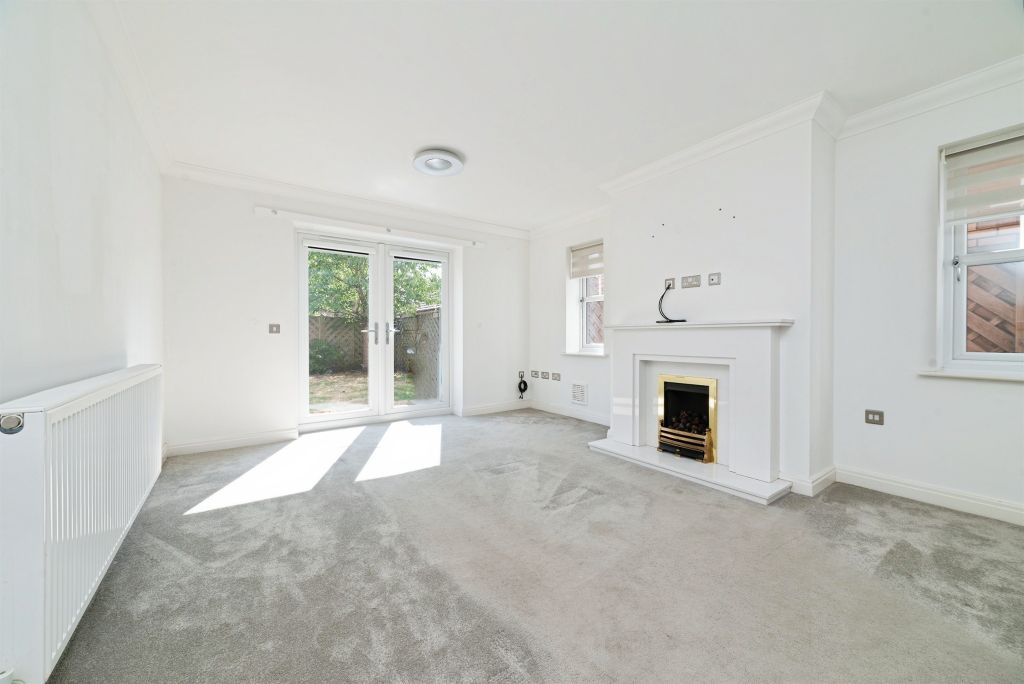 Property photo 3 of 21