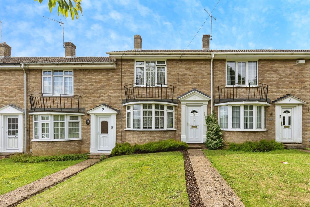 Property photo 1 of 17